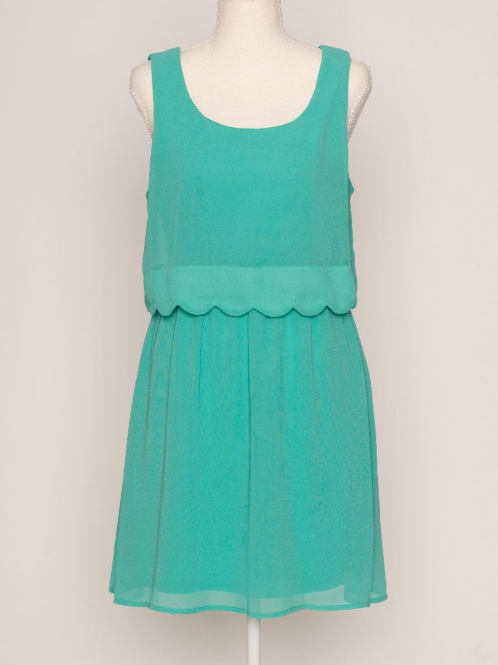 Charlotte Russe Mint Green Scalloped Tiered Layered Mini Dress Medium M